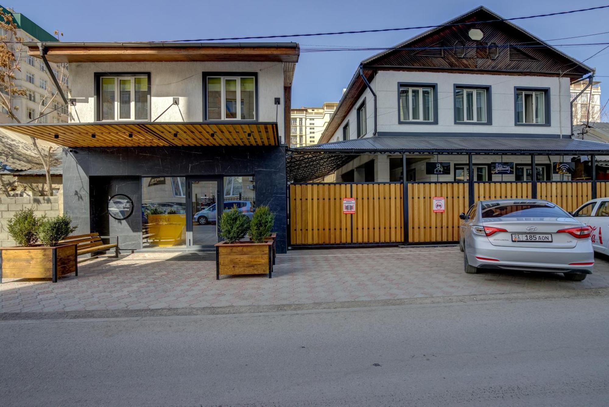 People Hostel & Coworking بيشكيك المظهر الخارجي الصورة